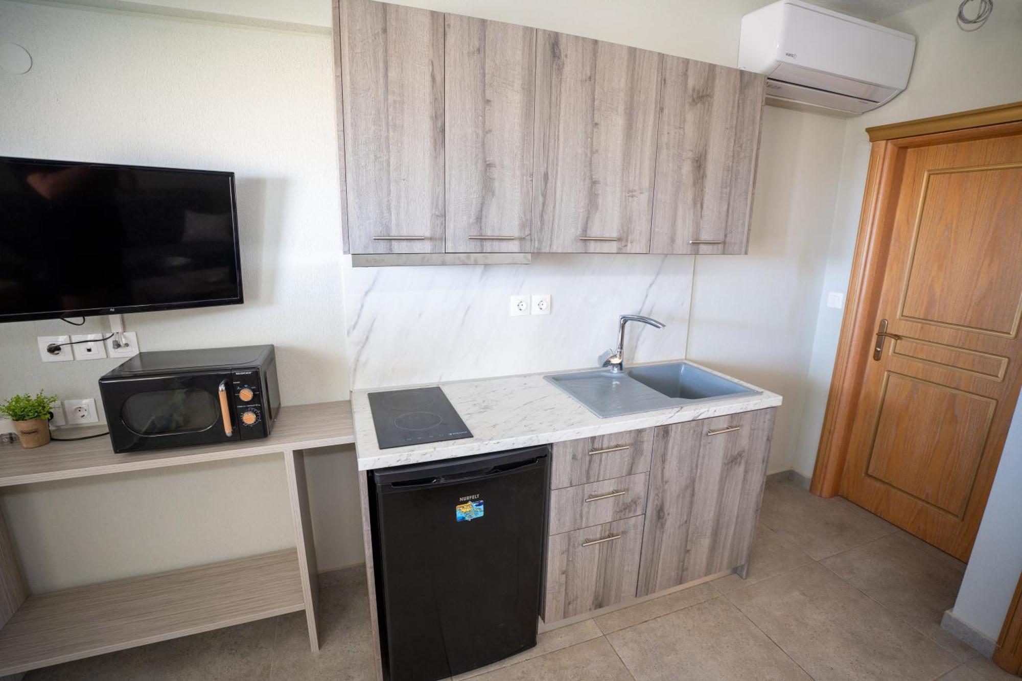 Onar By The Sea Luxurious Apartments Флогіта Екстер'єр фото